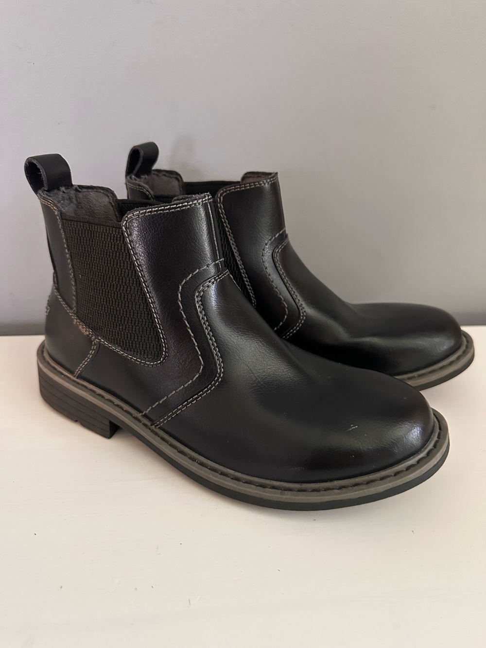 Florsheim ~ Chelsea Boots, Black, Leather, Elastic Sides, Boys, Size 3